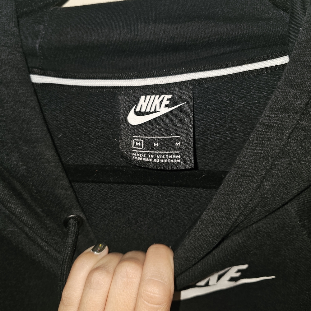 Nike Classic Hoodie Sweater - Picture 2 of 2